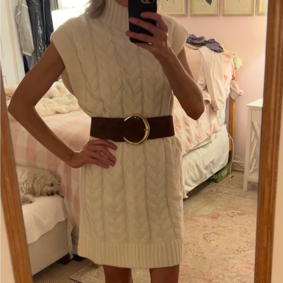 Meet your Posher, Ariana - Picture 8 of 8